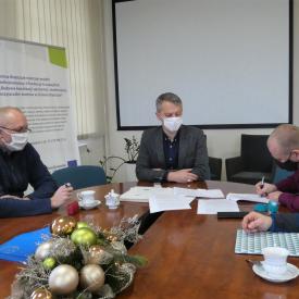 podpisanie umowy - budowa kanalizacji sanitarnej w rejonie ul. Białej i ul. Hubala w Jawiszowicach