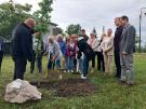 spotkanie w Urzędzie Gminy oraz posadzenie drzewa przyjaźni- 29.05.2025